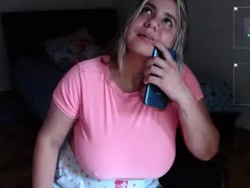 Candy_sr03  live sex cam