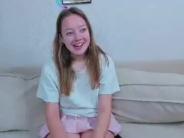 Claribelgetsinger  live sex cam