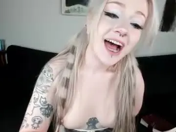 Crybaby_pixie  live sex cam