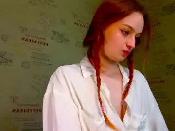 Emi_less  live sex cam