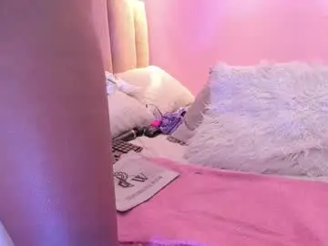 Lovequeen02  live sex cam