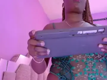 Lovequeen02  live sex cam