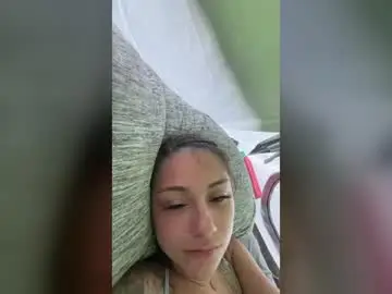 Osoprettyrosee  live sex cam