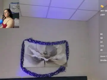 Peneloppa_star  live sex cam