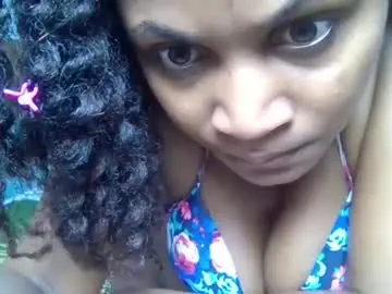 Quincy_bby  live sex cam