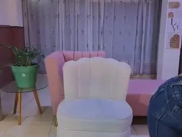 Sweet_ahinara  live sex cam