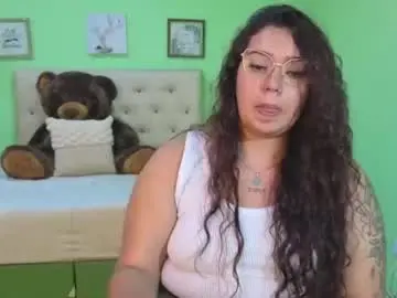 Sweet_ahinara  live sex cam