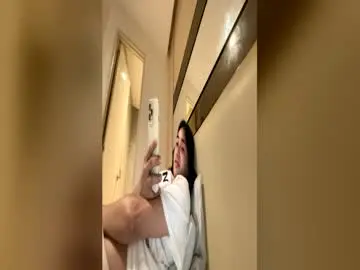 Angeltucker  live sex cam