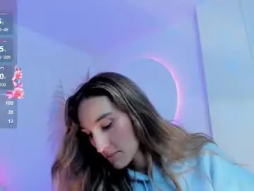 Brinna_ev  live sex cam