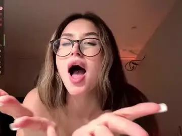 Carrybodrick  live sex cam