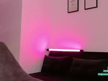 Cutiepie69__  live sex cam