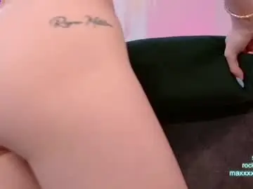 Cutiepie69__  live sex cam