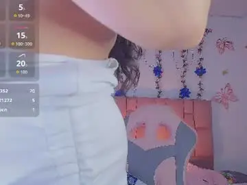 Daniela_b25  live sex cam