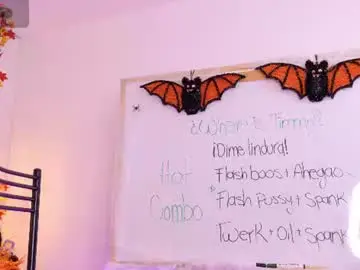 Flor_deluna  live sex cam