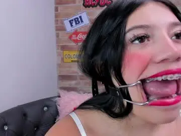 Foxy_loren  live sex cam