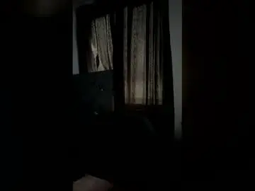 Leah_moon1  live sex cam