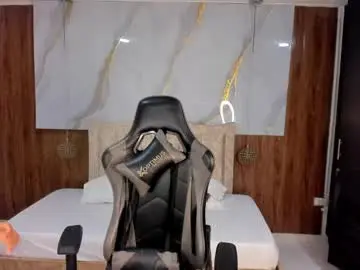 Lia_16_  live sex cam