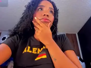 Lia_16_  live sex cam