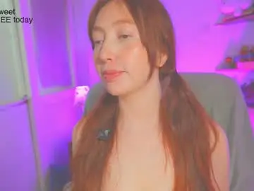 Niilaa  live sex cam