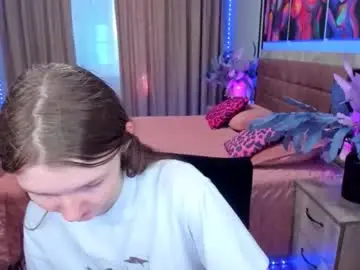 Nikalure  live sex cam