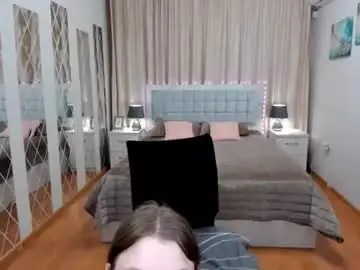 Nikalure  live sex cam