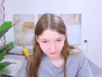 Nikalure  live sex cam
