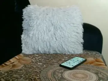 Petite_shan  live sex cam