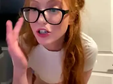 Redgingersnapz  live sex cam