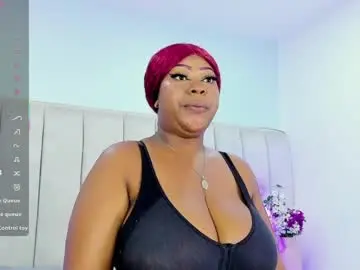 Trieximars  live sex cam