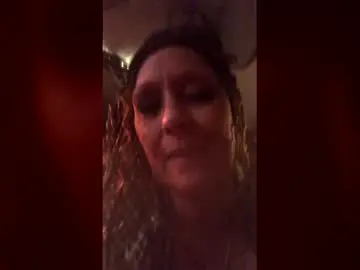 Bebes85  live sex cam