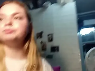 Chasidydehlinger  live sex cam