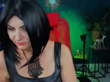 Helenbeler  live sex cam