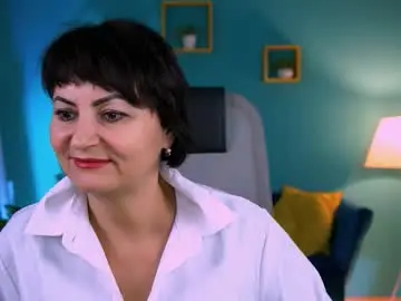 Helenbeler  live sex cam