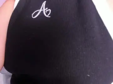 Magic_rouse  live sex cam