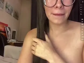 Pricillahoinacki  live sex cam