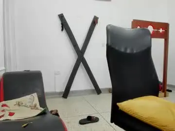 Queen_cattleya  live sex cam