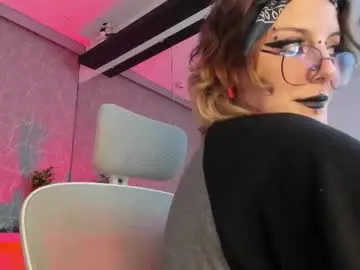 Rossiie_hunt_  live sex cam