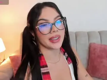 Tharaaa_1  live sex cam
