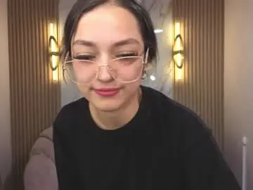 Cinnamon_b  live sex cam