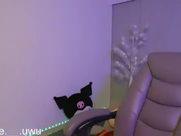 Cloe__hills  live sex cam