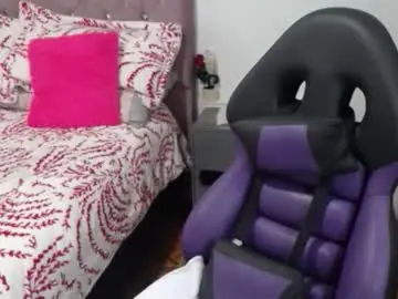 Cristin_doll  live sex cam