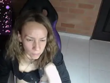 Cristin_doll  live sex cam