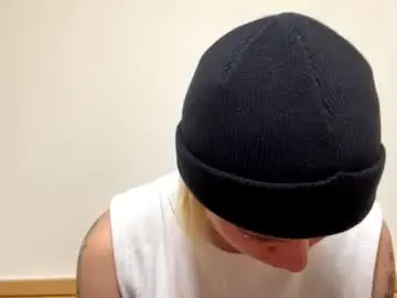 Elenoretroccoli  live sex cam