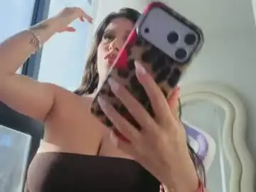 Iara_smith_  live sex cam
