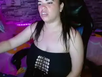 Jhulia_hill  live sex cam