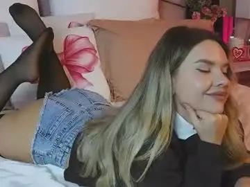 Katjolie  live sex cam