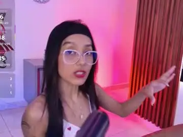 Lunavelour_  live sex cam