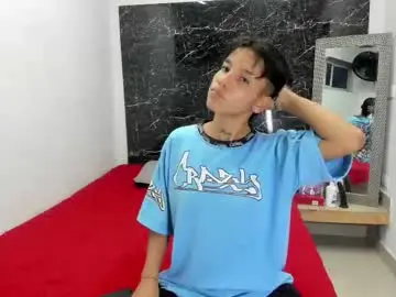 Mackenzie_23  live sex cam