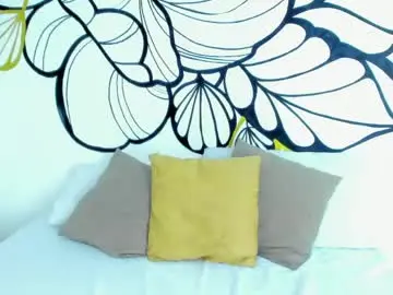Scarletterousse  live sex cam