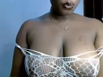 Sweetpetitgirl  live sex cam